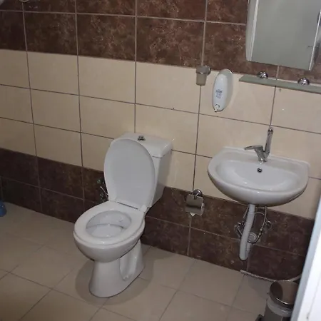 Gozde Белек